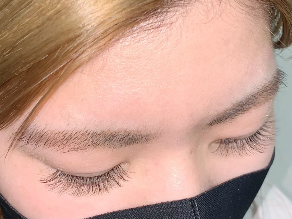 ボユームラッシュ３００本　Cカール　０．０６　　１０，１１，１２ミリ　